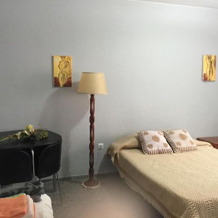 Habitacion Renfe Alicante Luaran gambar